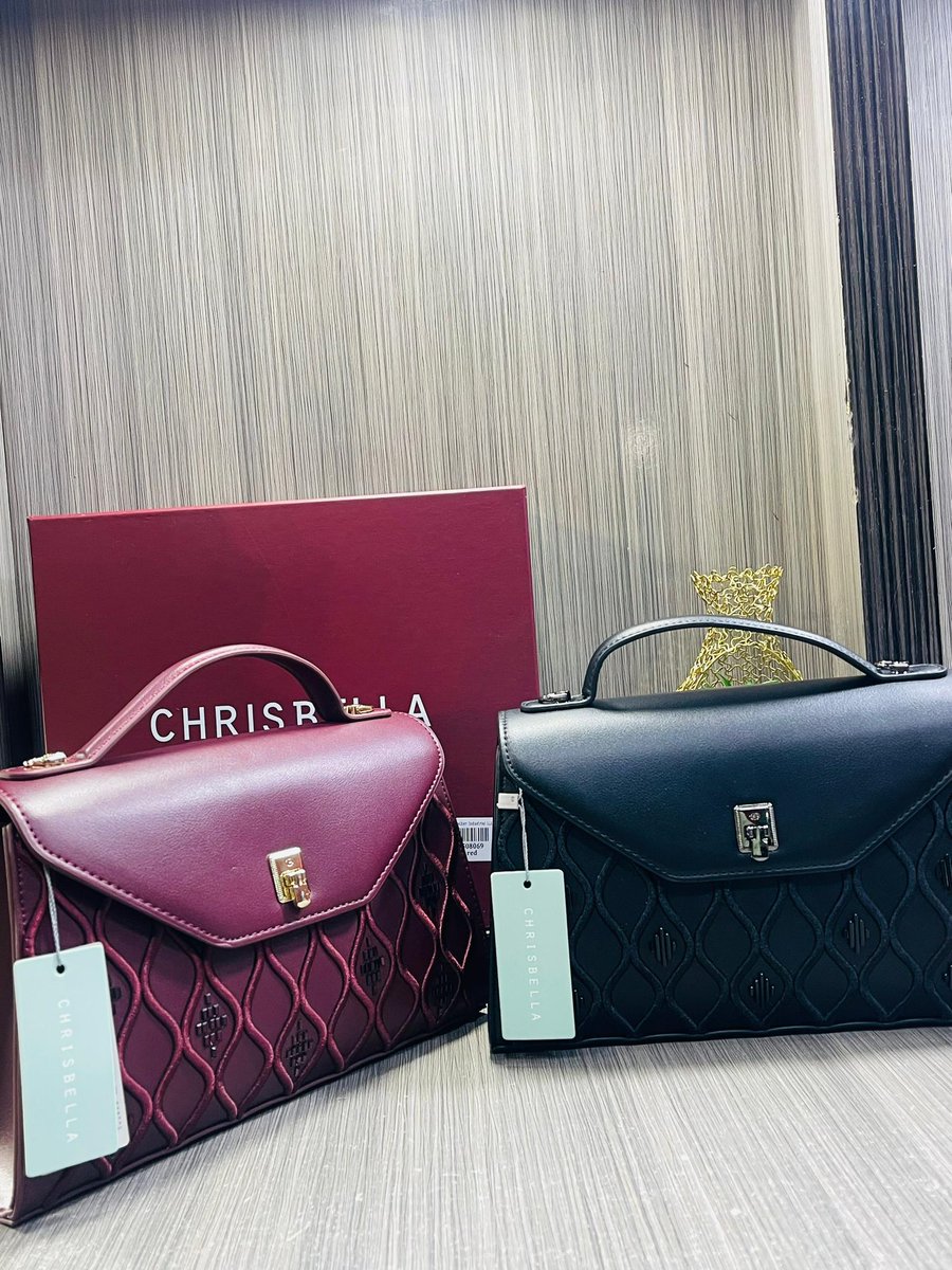 Tbillion40's tweet image. Such a beaut 🥰🥰

N50,000
2 in one bag