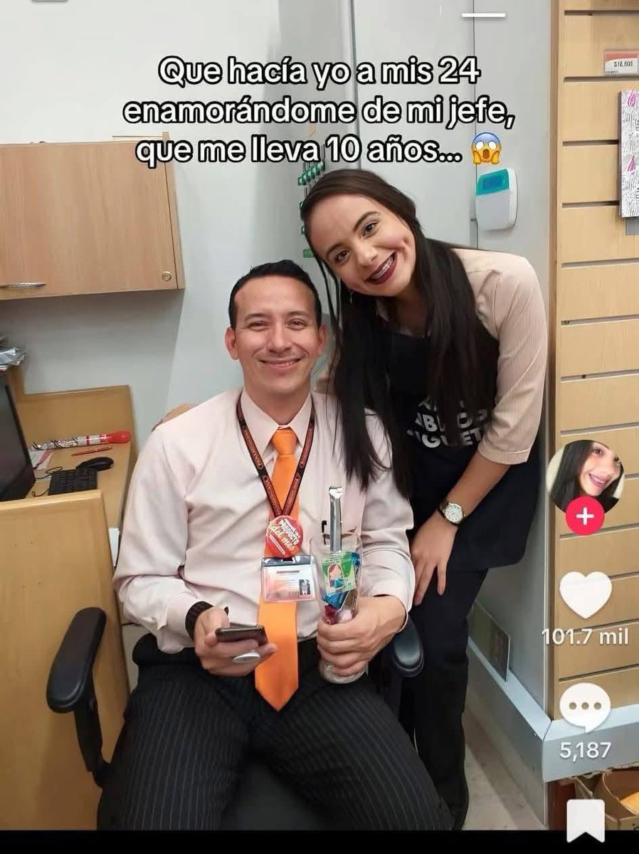 elconde_nad0's tweet photo. Le dañaron su historia romántica con un solo comentario 😔 https://t.co/xhYozJhIPD