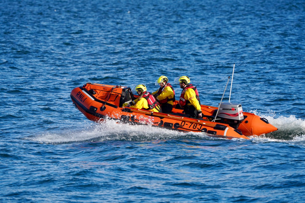 Tartan Eyes tweet media