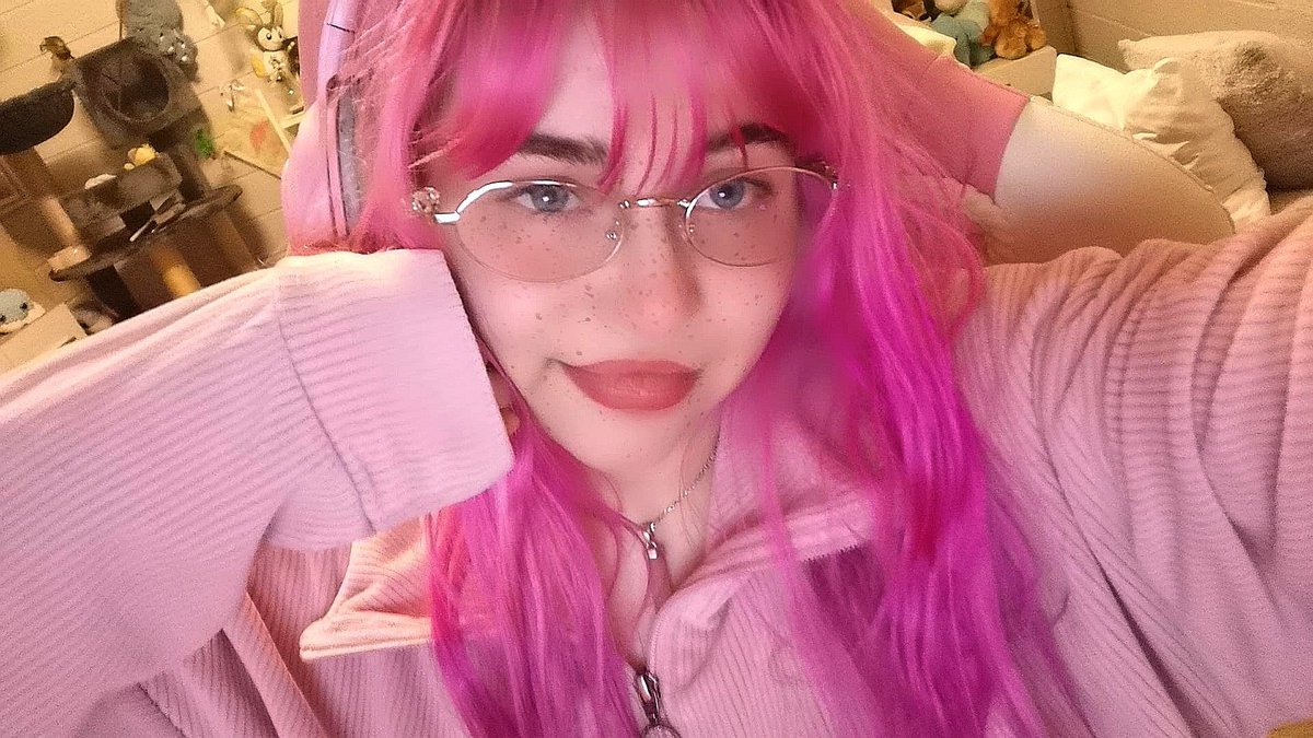 cyanea ⪩ ⪨ tweet media