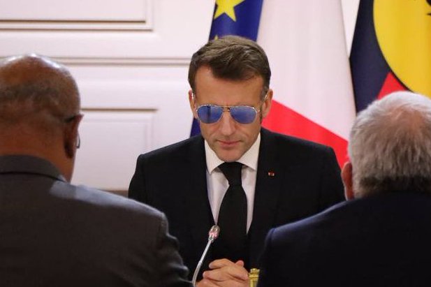 MosiniElisa's tweet image. Macron sta proponendo di chiedere formalmente l’attivazione dello Strumento Anti‑Coercizione dell’UE, che limiterebbe l’accesso degli USA al mercato europeo.

A prescindere da come vada, questa si chiama spina dorsale, qualcosa che i vassalli trumpiani non avranno mai.