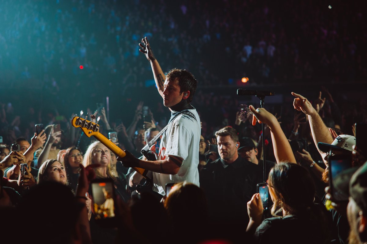 iHeartRadio's tweet photo. Lyrics screamed. Voices gone. Worth it. 🤘🎸🥁

Twenty One Pilots |-/ at #iHeartALT2026 🔥 https://t.co/nkSl9HCPSA