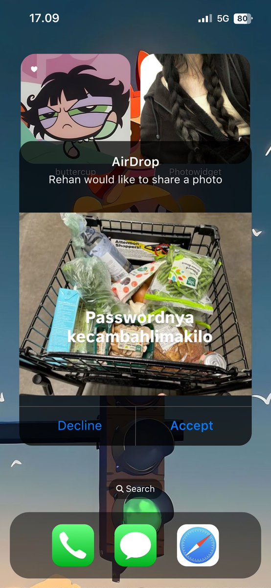 seblakwetiau's tweet image. Bunga Pukul Empat

Lee Jeno au