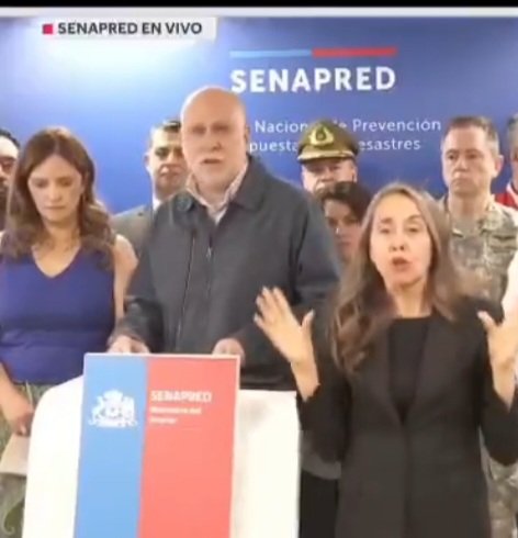 Y el wn de Elizalde diciendo que "han estado toda la noche trabajando sin dormir". 
Mentiroso ctm. El alcalde de Penco dijo que estaban solos, que pedia ayuda al gobierno de Boric mientras se quemaba y no recibia respuestas.