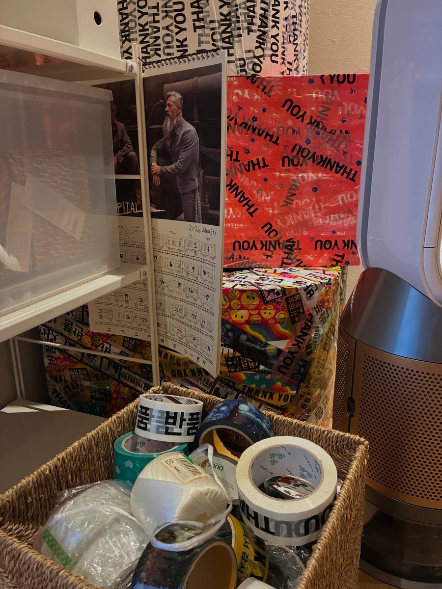 아존귘ㅋㅋㅋㅋ처웃다가 확대해보고 정색함…ㅈㅈ하게 이게 한땀한땀 손끝에서 나온 장인정신이아니면뭔데