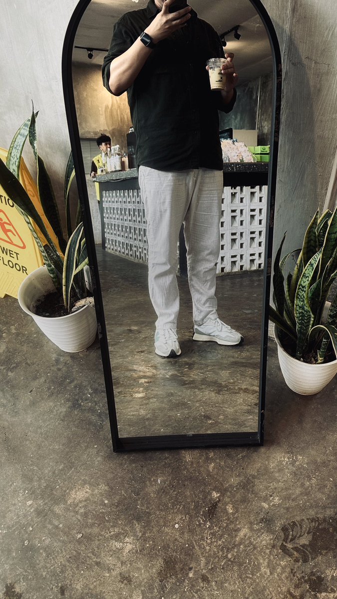 norelljpeg's tweet photo. Malino with another coffee ☕🌿 https://t.co/gAWWCN1VBL