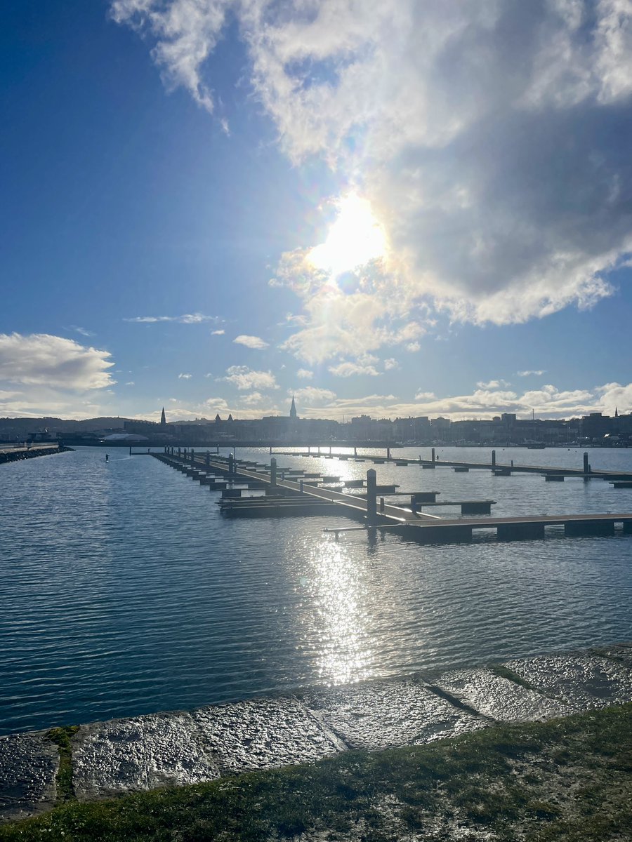 lindabrennan223's tweet photo. A beautiful morning in the water and by the water #Seapoint #westpier #100daysofwalking #seaswimmer #vitaminsea https://t.co/jm8ybBS1VJ