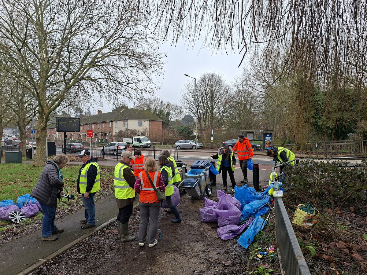 Dan's Community Group tweet media