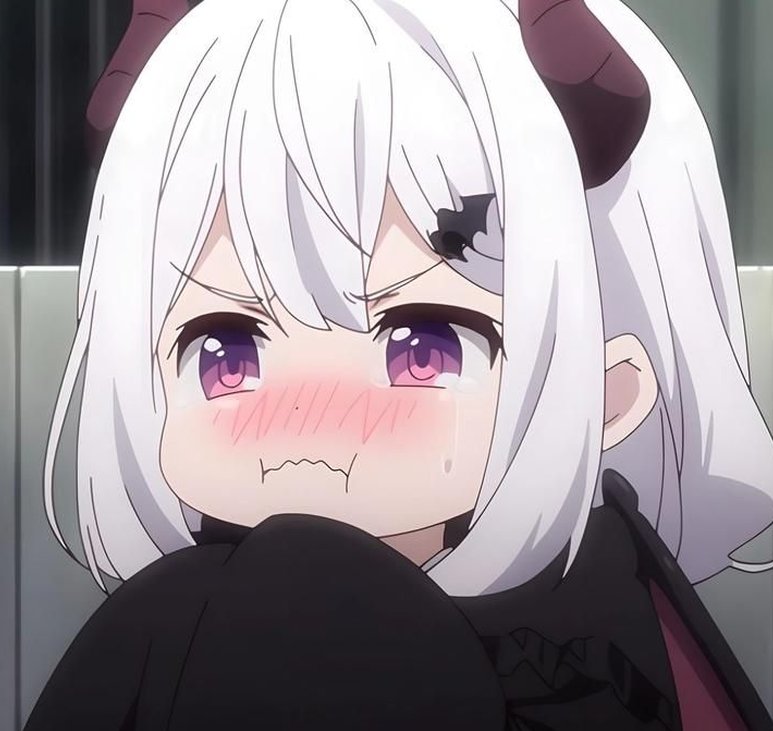 fabygoool's tweet image. スマホの容量がいっぱいで写真が撮れない
整理必要 👩‍👦