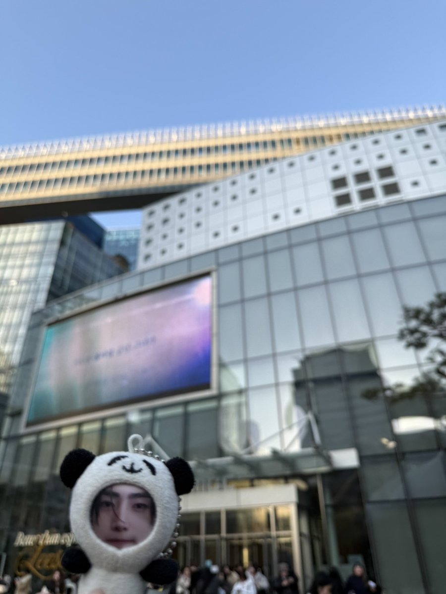 와와 tweet media