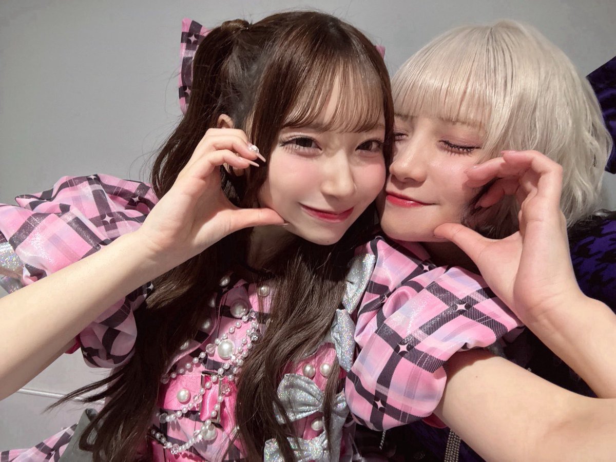 う*i様 神谷雫架サンタコスプレ写真　（現【CANDY TUNE】宮野　静） 🐎💫𝐍𝐄𝐖 𝐂𝐎𝐒𝐓𝐔𝐌𝐄💫🐎 💜𝐂𝐀𝐍𝐃𝐘 𝐓𝐔𝐍𝐄💜 宮野静