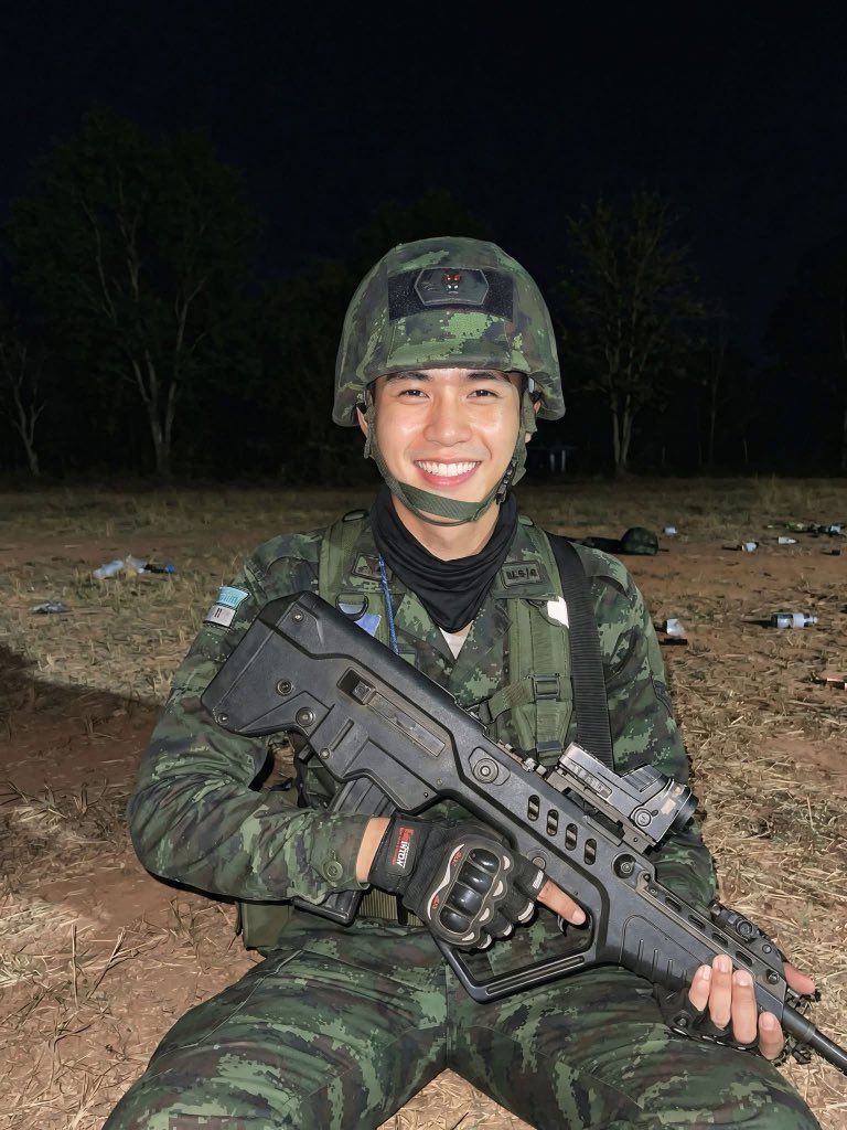 อ่ะ วันกองทัพไทยก็ยกให้ทบ.นี่แหละที่1ในดวงใจ