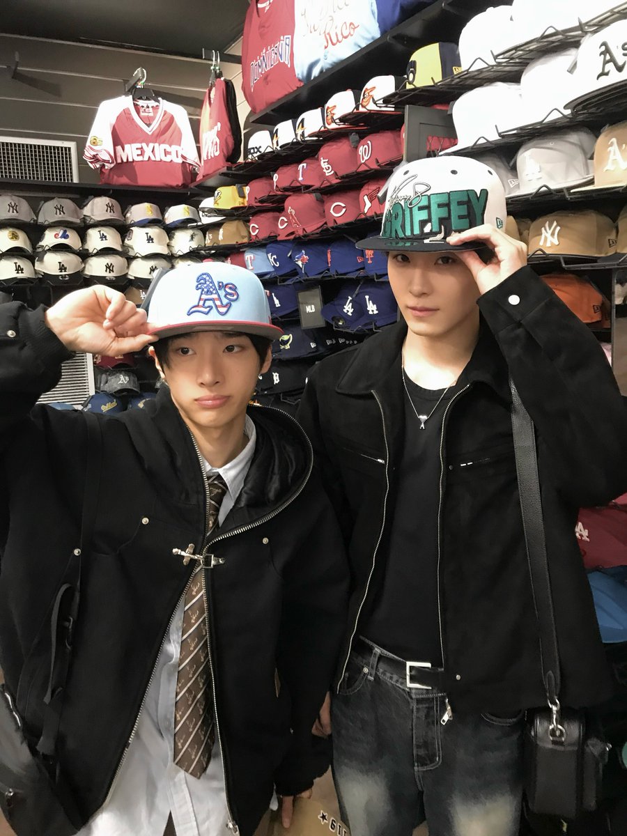 ONE PACT tweet media