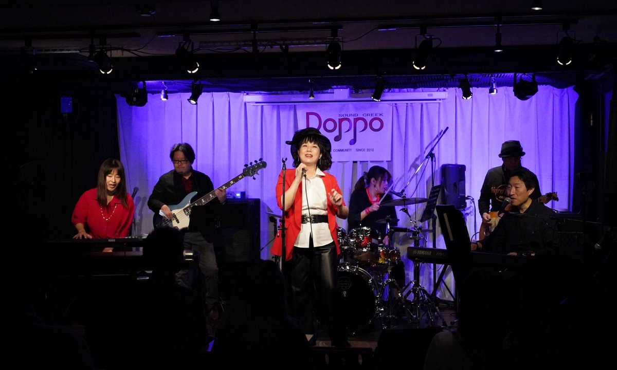 ucoconon's tweet image. 昨日はセンチメンタルカピバラas渡辺美里初ライブ✨
早い時間からありがとうございました😍

個人的なアレコレはあれど、素敵なメンバーと皆様の暖かい眼差しの元、とても楽しくできました🫶

たくさん勉強になったバンド✨
これからもやるかもっ？！
やるのか？！

お楽しみに〜！

photo by raruho