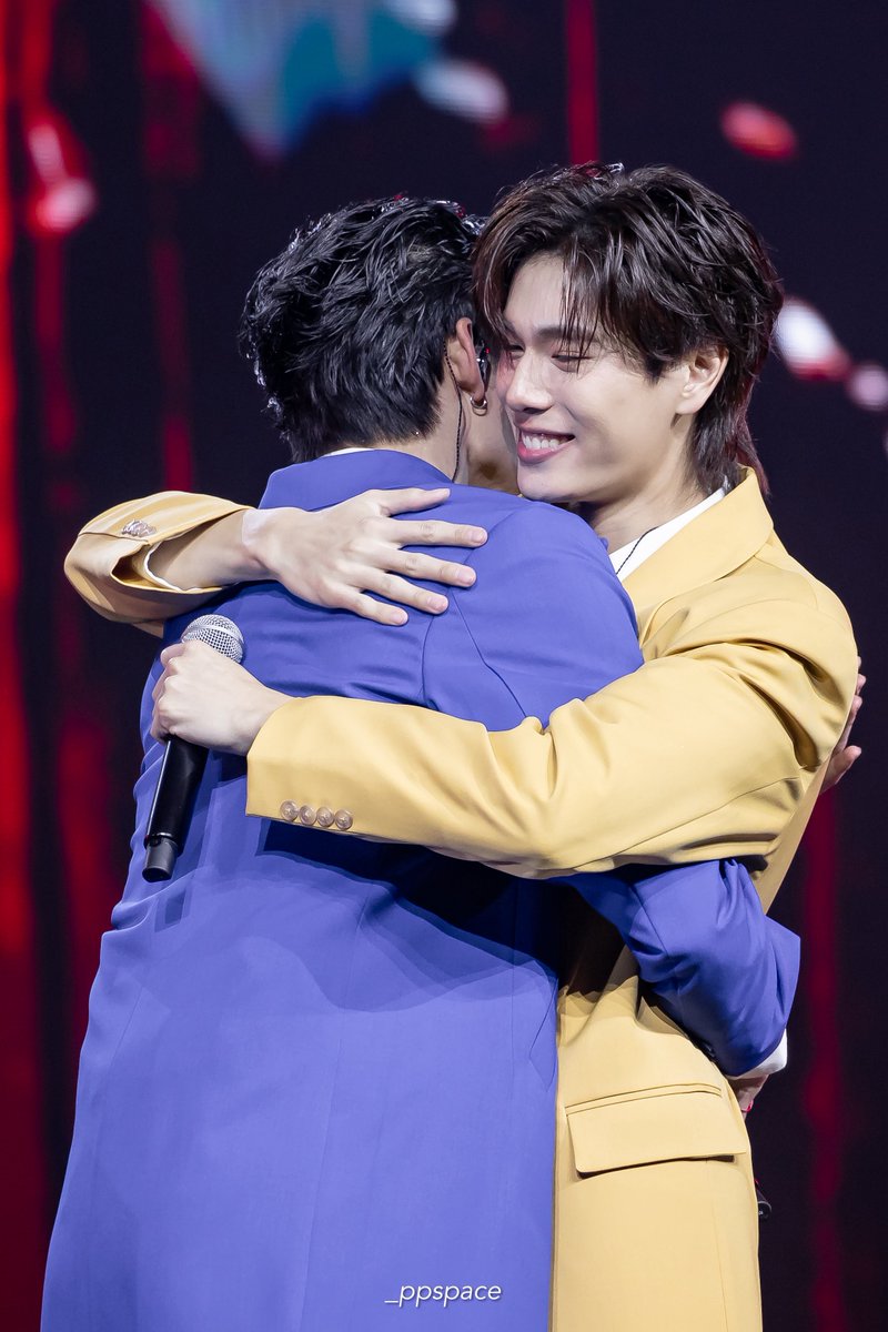 myspace_bs's tweet image. ดีใจที่เธอมีความสุขที่อยู่ตรงนี้ด้วยกันนะ 

 #MeAndTheeSeriesAfterParty