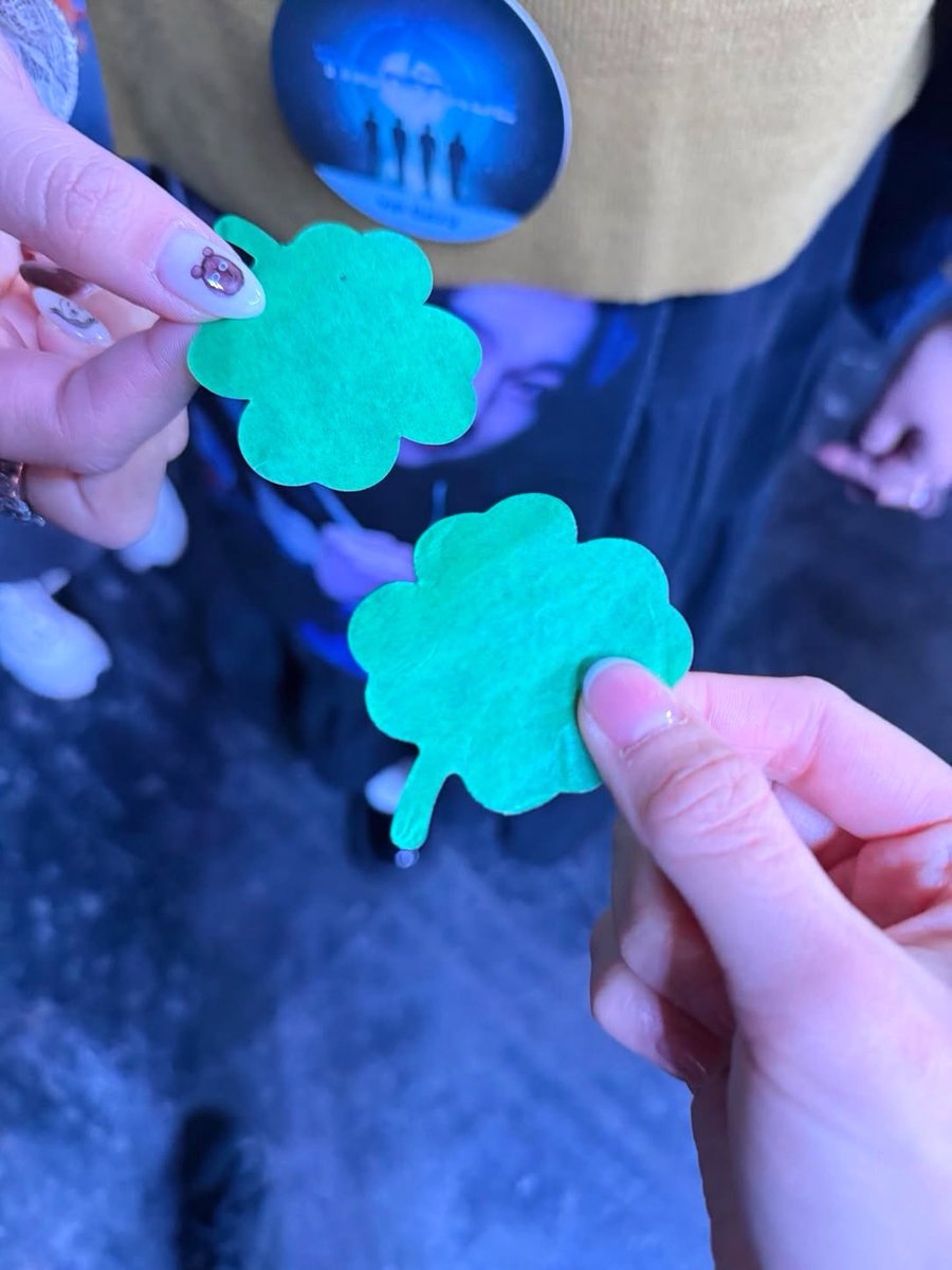 홍콩 컨페티がよつ葉なのいいなあ…🥲🥲🥲