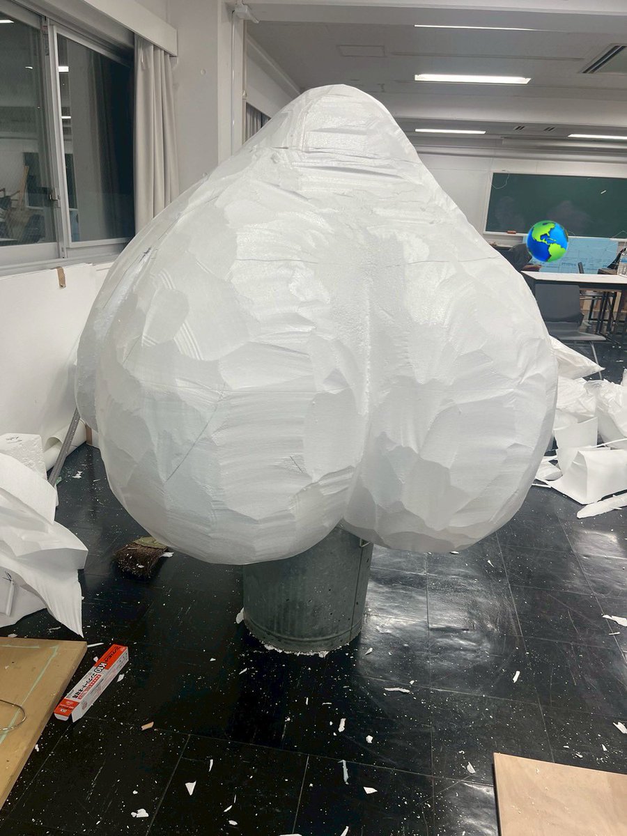 umehara38__'s tweet image. みんなに楽しんで貰えて本当に光栄です🌴
ちなみにデカチチバトの制作過程です
2ヶ月ほどかけ1人で制作しました