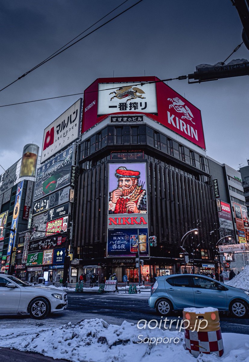 spasm_'s tweet image. 今朝のコーヒーを飲みながら読書する時間が至福のひととき 🐕