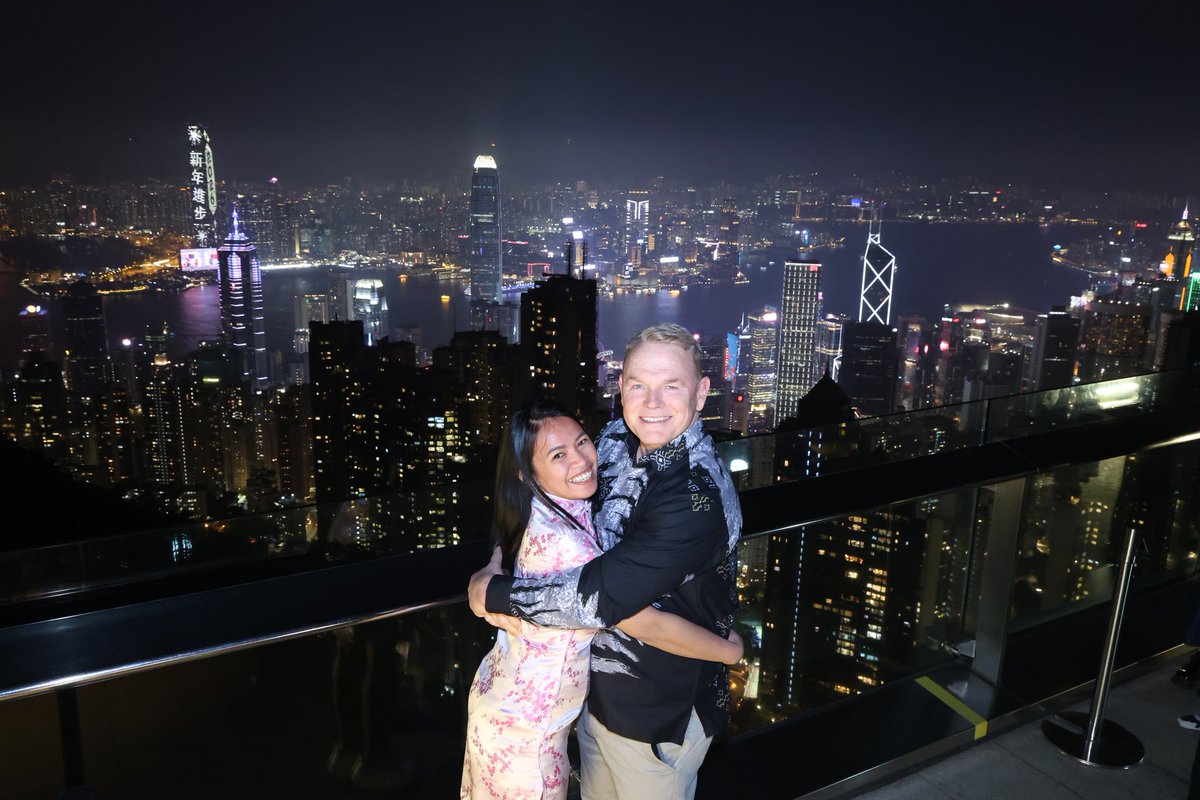 PaulFDavis's tweet photo. Sky Terrace Hong Kong 💖

Beautiful view, refreshing breeze, gorgeous wife and blessed life.🥰 Grateful to God.🙌

PaulFDavis,com 
EducationPro,us
PropheticPowerShift,com 
Tinyurl,com/PaulFDavis-Books 

#hongkong #love #life #live #vision #HappyNewYear #blessed https://t.co/EpP3XYWx1I