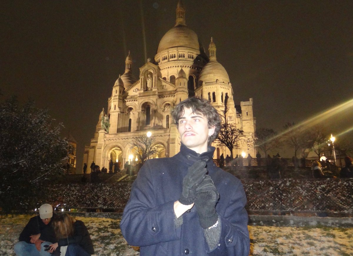 1_need_d0llars's tweet image. Janvier à Paris