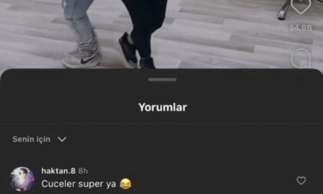 temdittwitcsi's tweet photo. @CypriotUrban Eren ve Çaycı da futbolcu kısımları 😂😂😂😂 https://t.co/7qKnOiXPgp