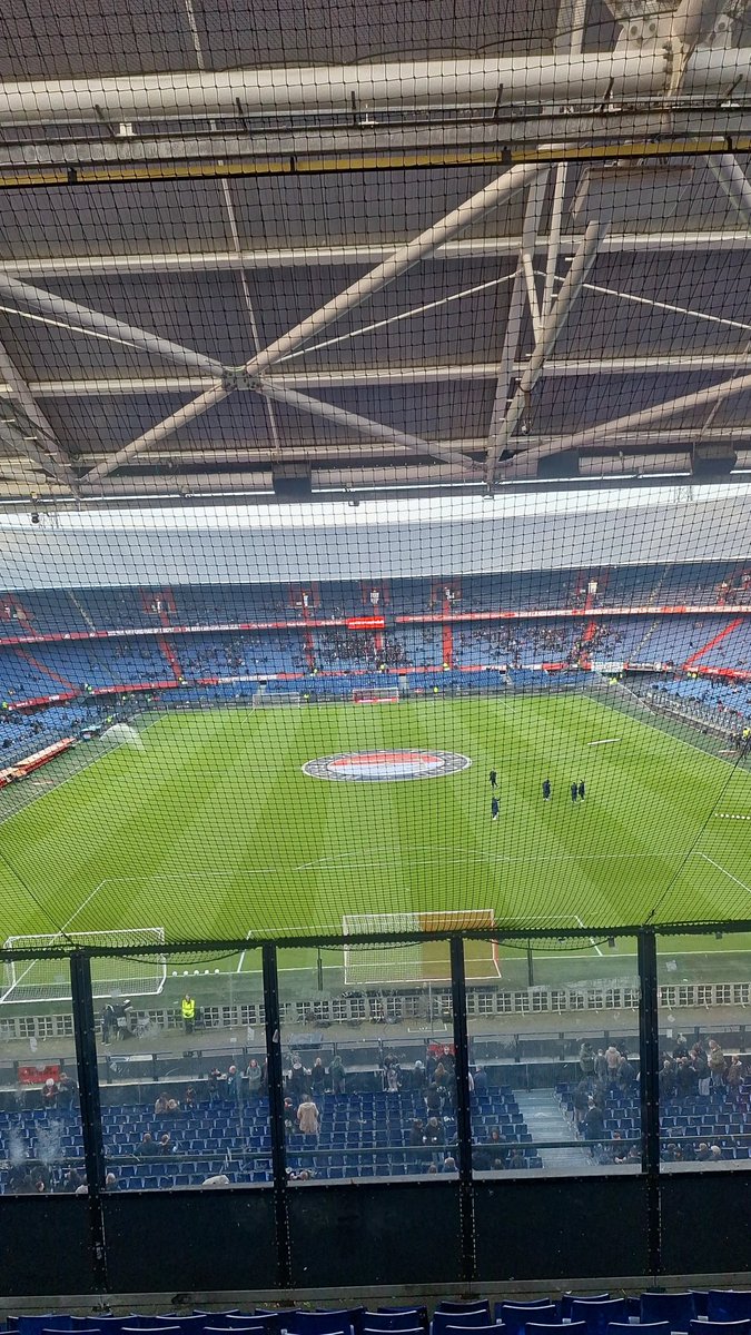 JenWithSocksOn's tweet image. Derby day