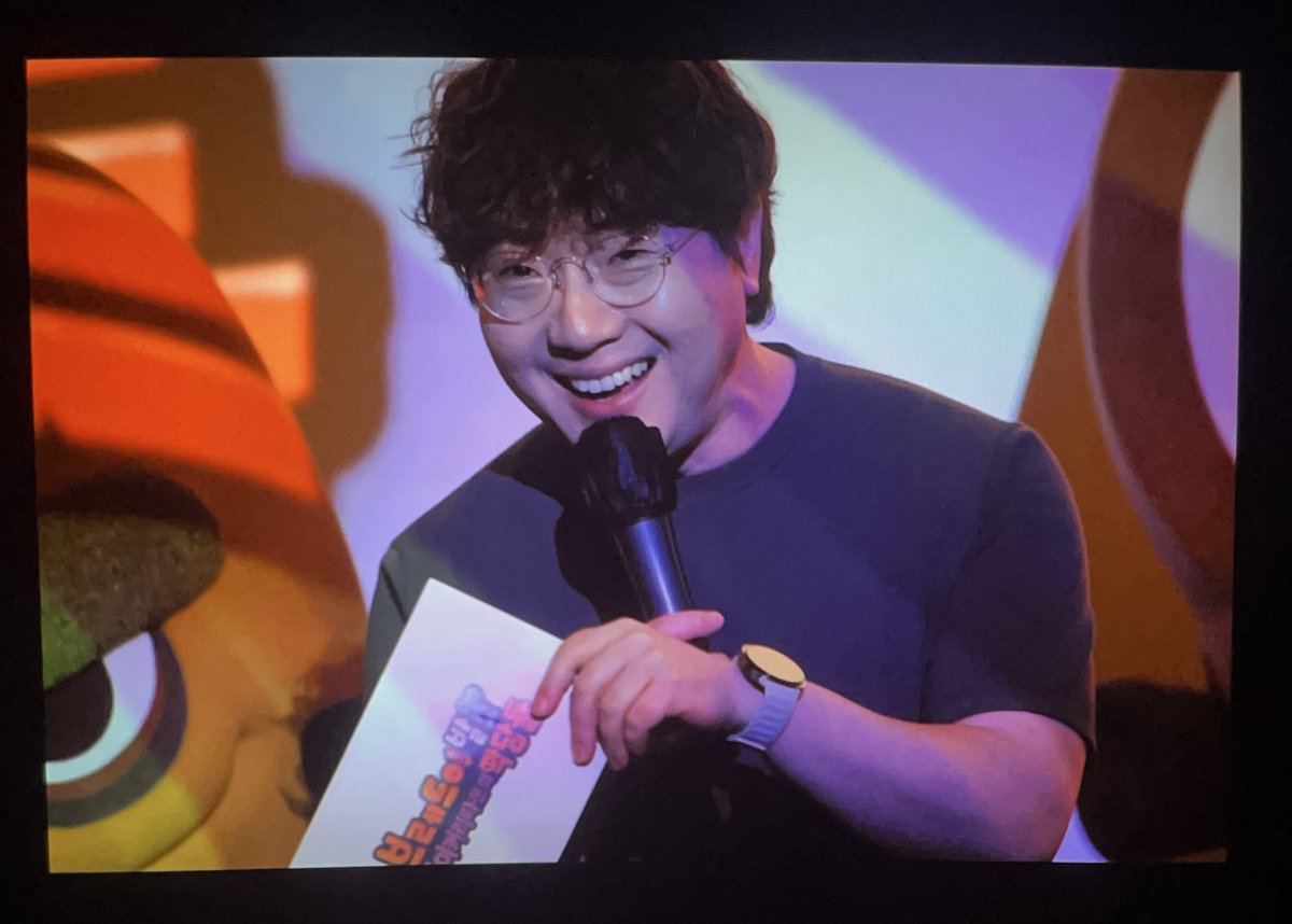mock_sorry's tweet photo. • 250913• 브래드이발소 극장판 무대인사 
[홍범기] 📷 Preview https://t.co/asYrS7W6e7