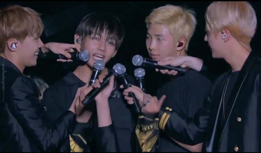 7withluv__'s tweet image. don't even touch or think about the tickets if you can't hear this picture..