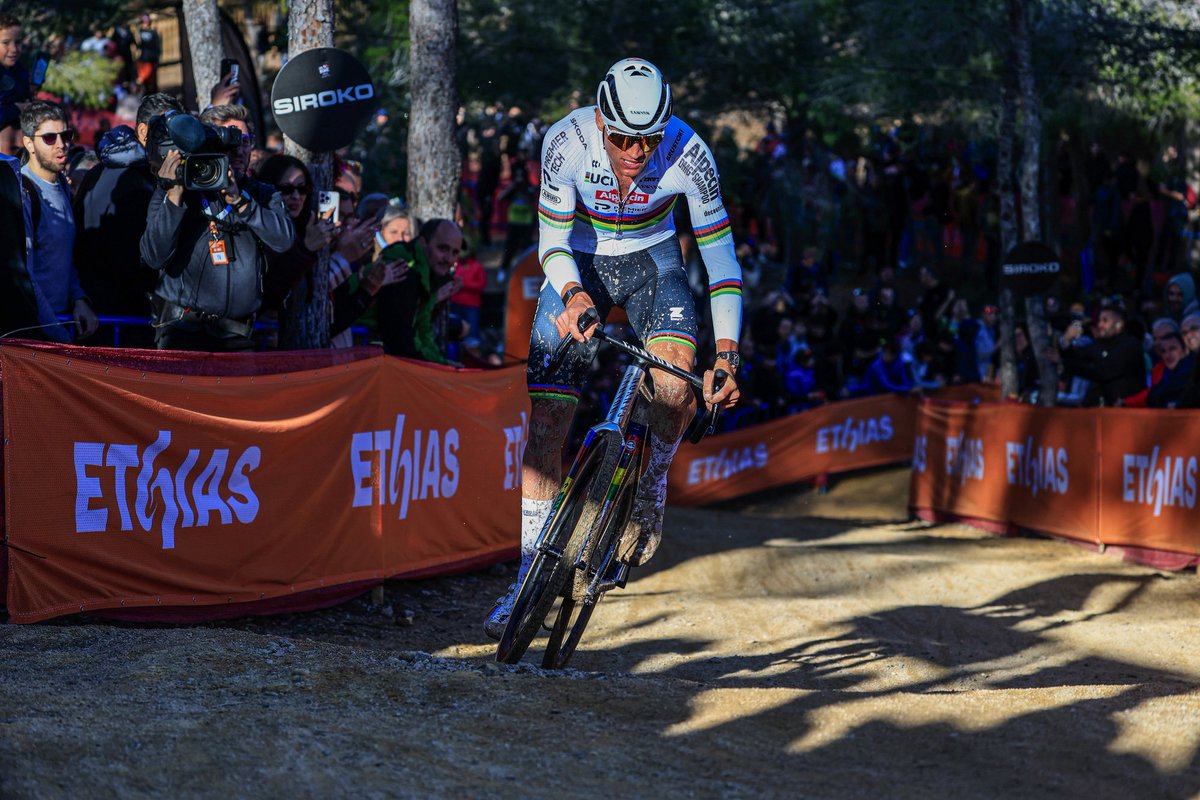 Benidorm CX - Costa Blanca - UCI CX World Cup tweet media
