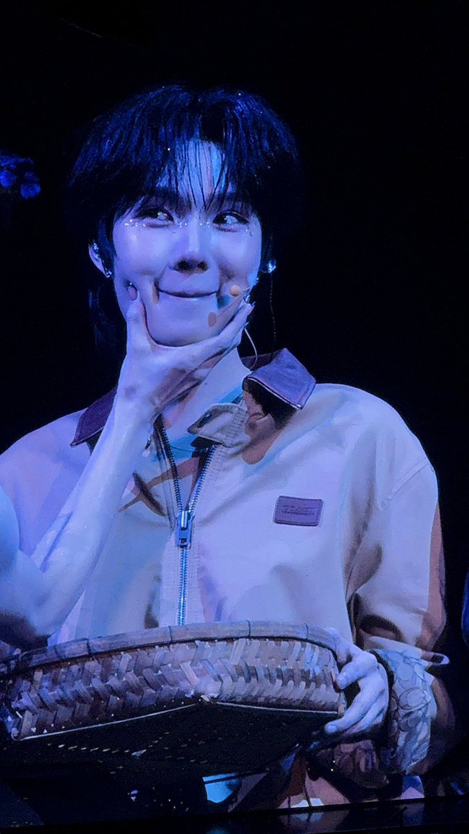 NGllNR's tweet image. รำพึงบีบปุ๋งงงง 🤏🏻🤏🏻

GOLDEN TIME KNP TFO
#KhemjiraConcertDay2