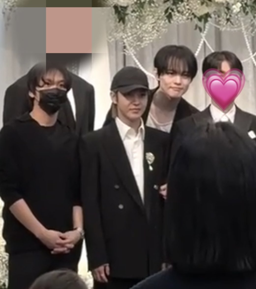 POPCORNBOBO323's tweet image. RENJUN HC CL WAYV WEDDING PIC 
🦊🖤🤲🏻