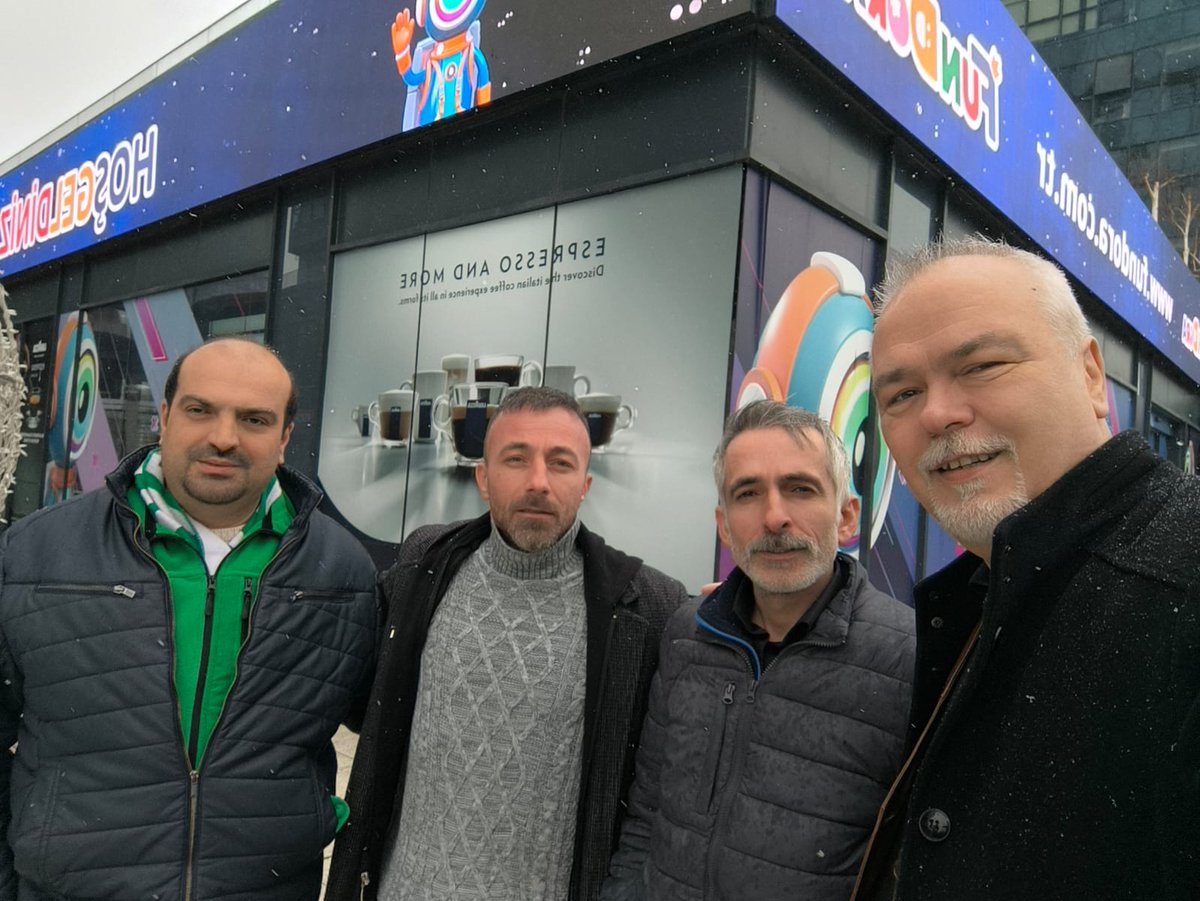 🤍 “Adamlığıyla önümüzde, samimiyetiyle gönlümüzde yer eden değerli abimiz Selçuk Aydın.” 🤍
Bizleri istanbul da karşılayarak misafir ettigi için teşekür ediyoruz 
<a href="/selcukem/">Selçuk AYDIN</a>
<a href="/brahimelikkaya8/">İBRAHİM</a> 
<a href="/CsknzEngin/">ÇSSM Engin Bursa</a>
<a href="/cssmbursa/">BURSA ÇSSM DERNEGİ</a>  #StajÇıraklıkSGKBaşlangıcıOlsun