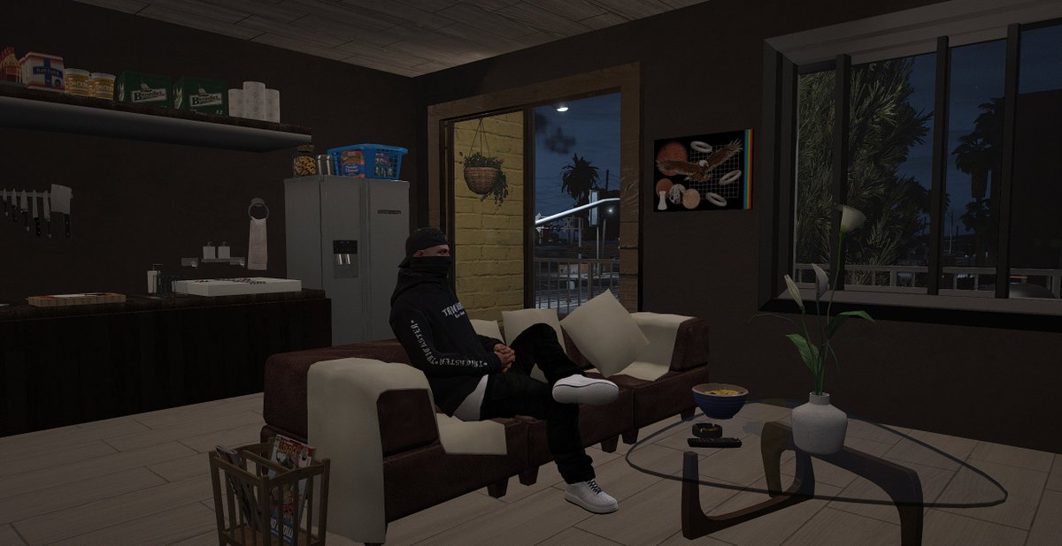 Holaa!

Ya estamos en directo dandole a tope!! 

Hoy sale flecca?

Os espero donde siempre!!