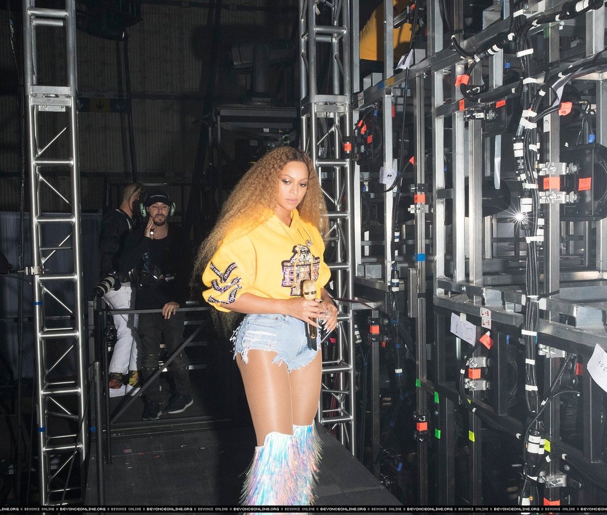 abeylha's tweet image. GETTING READY                    TO MAKE HISTORY