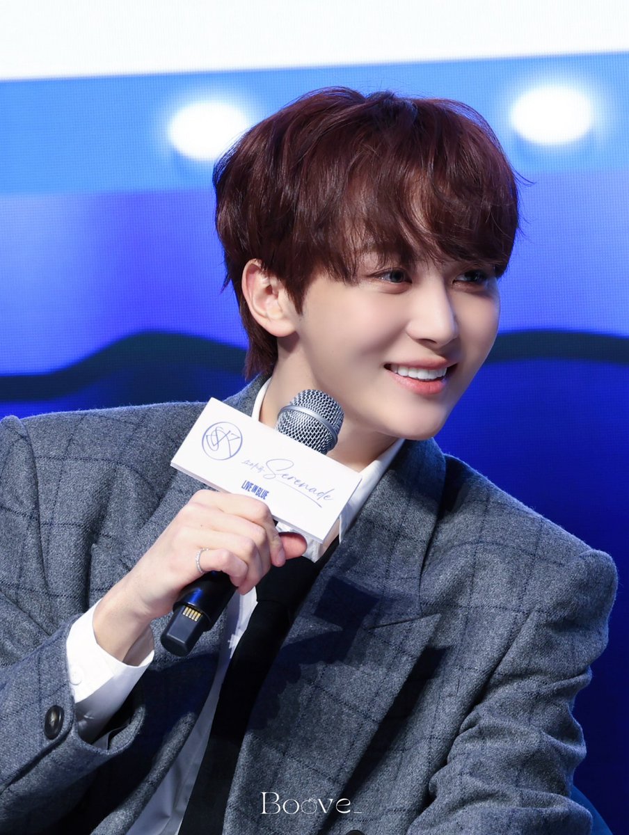 260118 DxS 팬파티

승관아…

이번 노래 너무 좋아ㅠㅠ

#seventeen #세븐틴 #seungkwan #SVT #booseungkwan #승관 #부승관 #뿌
#夫胜寛 #胜寛 #夫勝寛 #SEUNGKWAN  #スングァン #セブチ #팬파티 #Fanparty #DxS #DxS_BLUE_Serenade