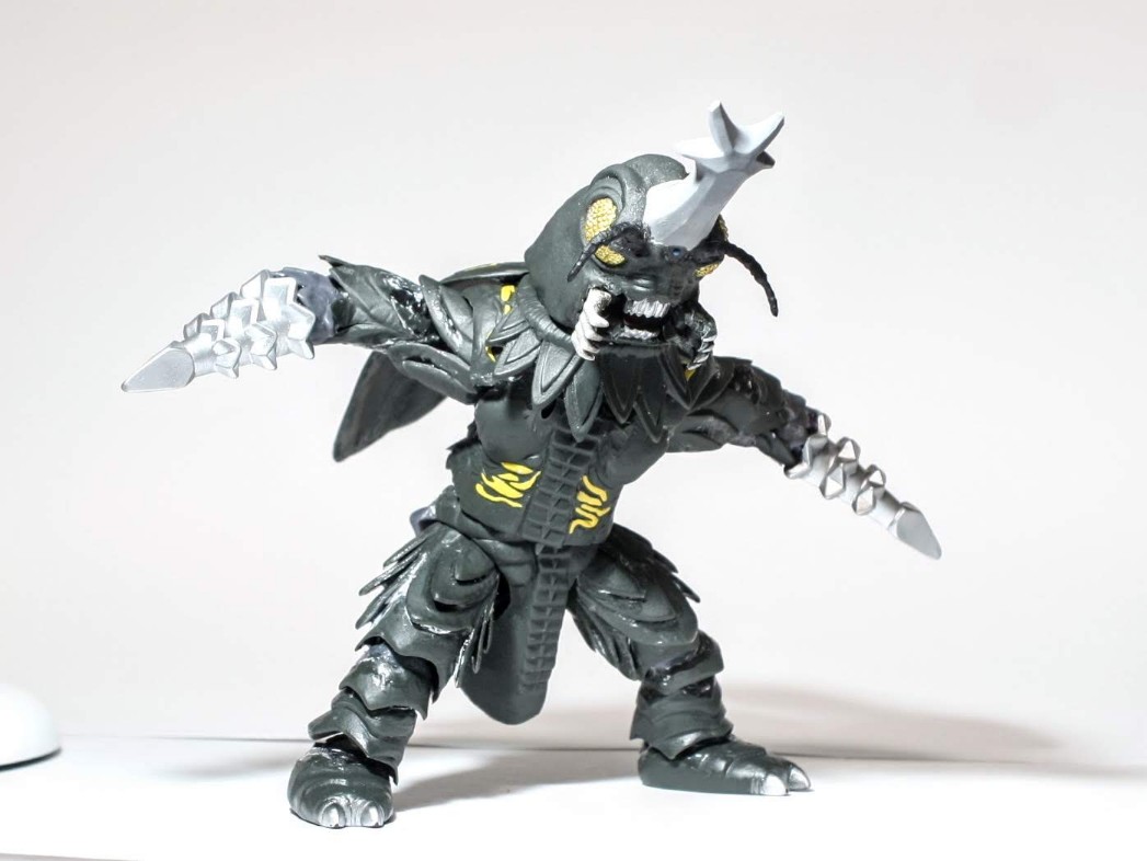 メガロは良い具合に本家っぽく改造出来たけど手閉じれないのがね