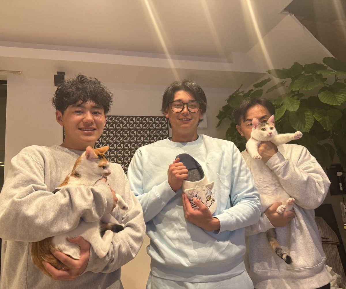 家飲み

#西川愛也 #ジャンクsports #西武ライオンズ #三毛猫