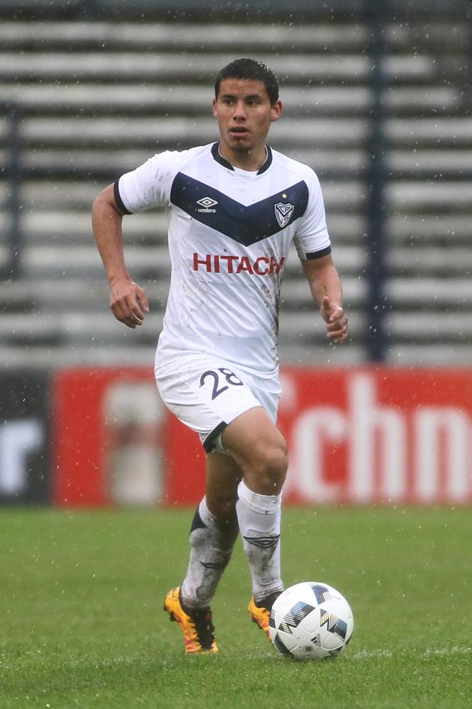 Velez's tweet image. 2016 🆚️ 2026 Del debut a la vuelta 💙

Nos subimos al trend 😉