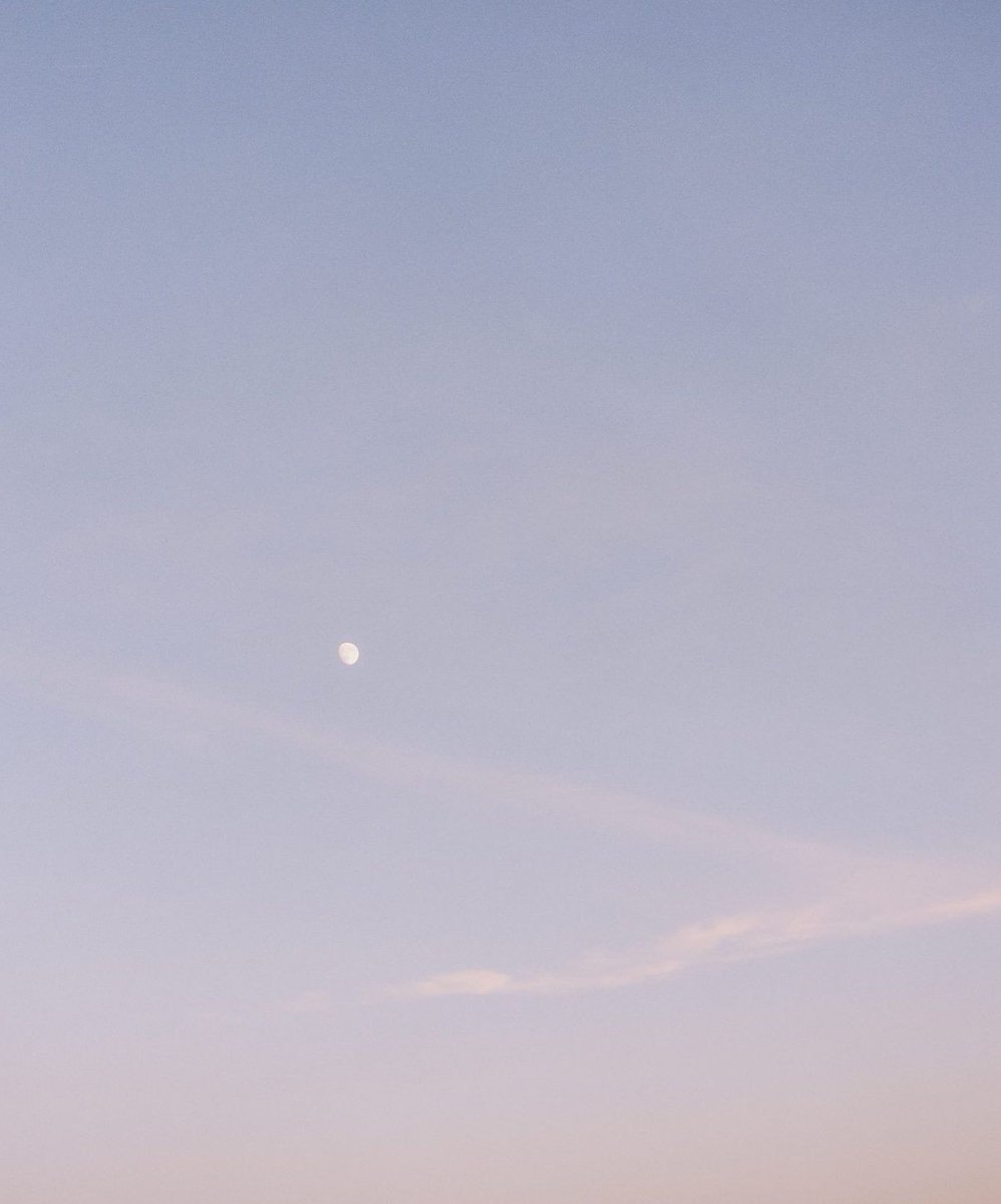 hellsters83's tweet image. 今朝は目覚ましが鳴らなくて、30分寝坊
慌てて準備したせいで、忘れ物をしそうになった 👩‍🏭