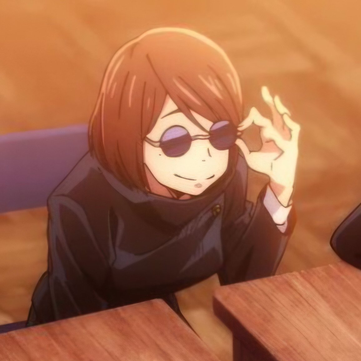 g0joes's tweet image. Let's steal papa's glasses with mama