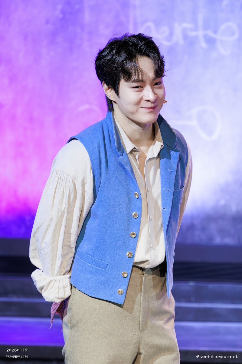 20260117 뮤지컬 프라테르니테
막공 무대 인사

모두에겐 행복해질 자격이 있어.

김기택 | 제르베
#김기택