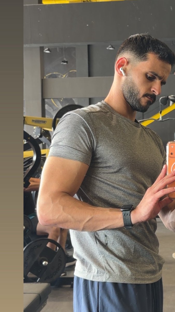 𝙵𝚊𝚑𝚊𝚍 tweet media