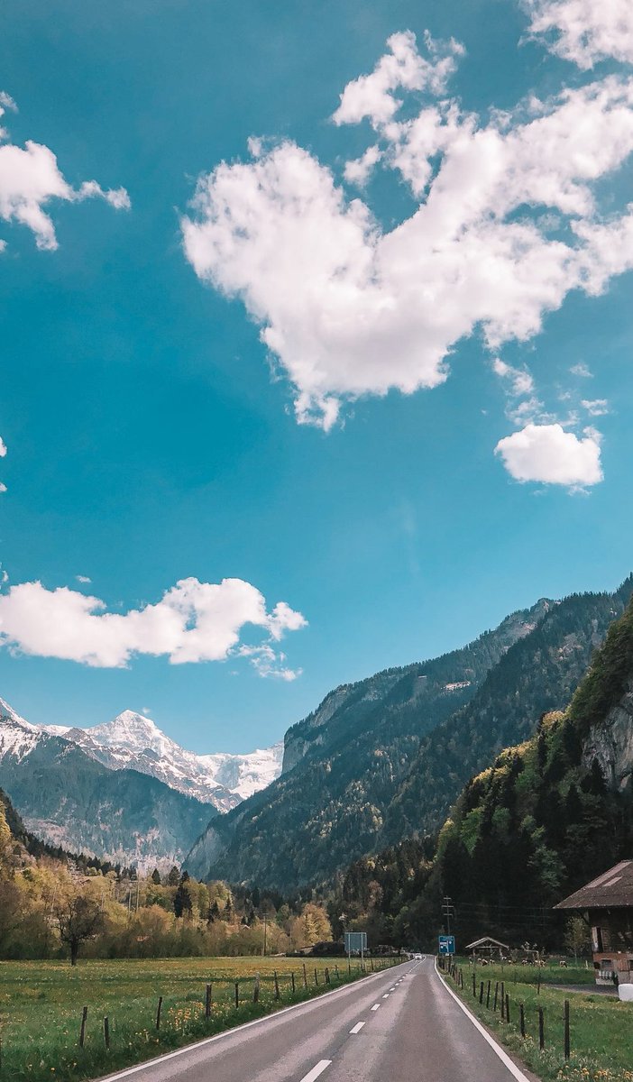 johnprintboy's tweet image. 授業の課題が予想以上に難しい 🤜