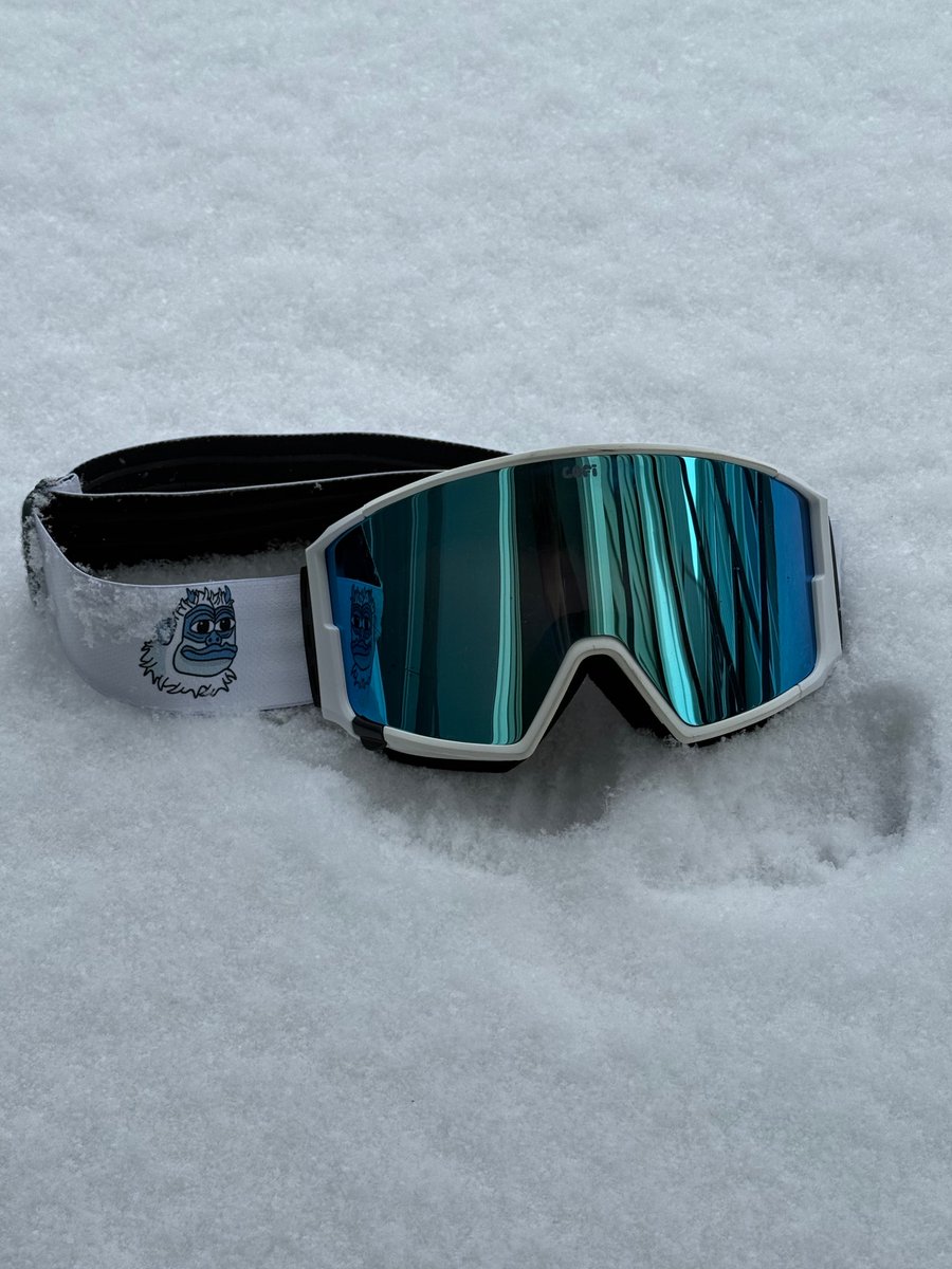 Lofi The Yeti tweet media