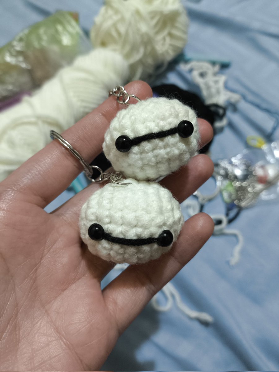 oo nga pala kanina ko lang din ginawa yung isa kay max sana pinaiwan ko na lang kung pwedeng ipaabot sa next event nila 🤧 susunod di na lang ulo ni baymax yan may katawan na pasensya biglaan lang HAHAHAHS