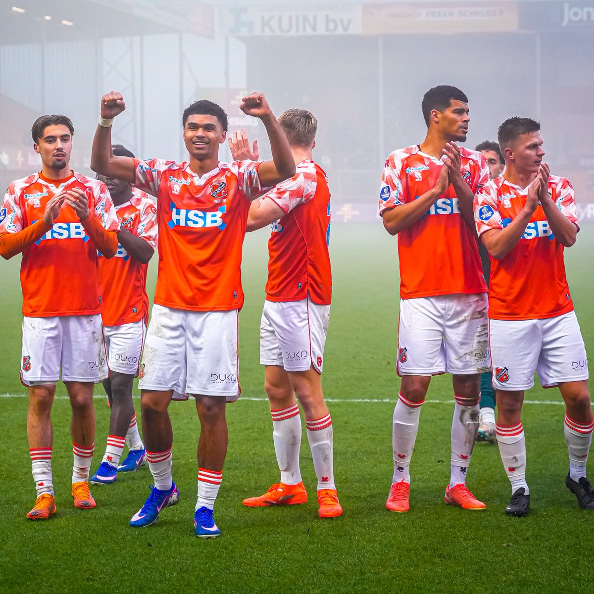 fcvolendam's tweet photo. ๐ โช โ ๐ข๐
๐คค ๐๐๐, dit is pas genieten!
#VOLUTR | #WรชiBinneVรฒlledam https://t.co/QUTklY7LyX
