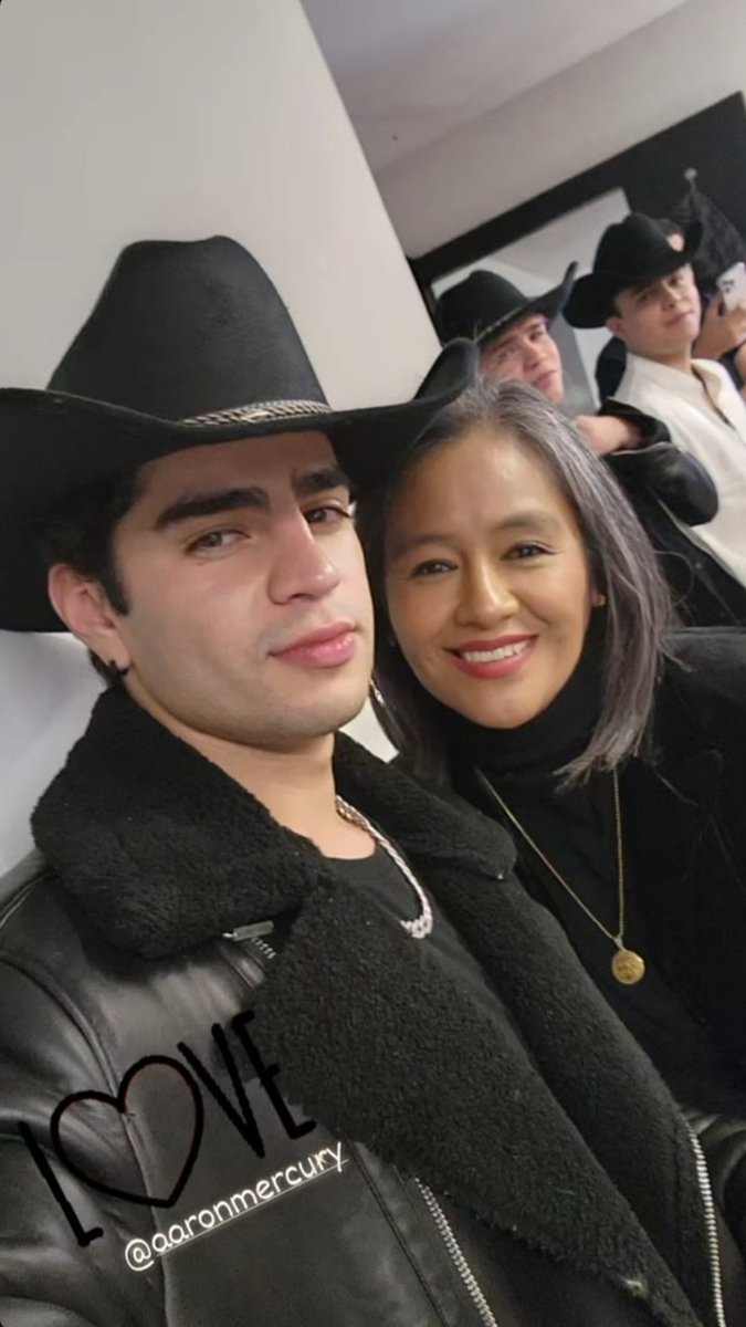 MariaReyna39632's tweet image. Fotito de Aaron del concierto de anoche