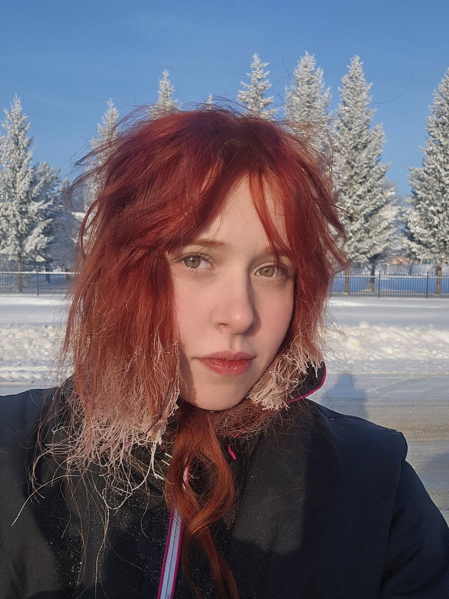 Арина Павлова tweet media