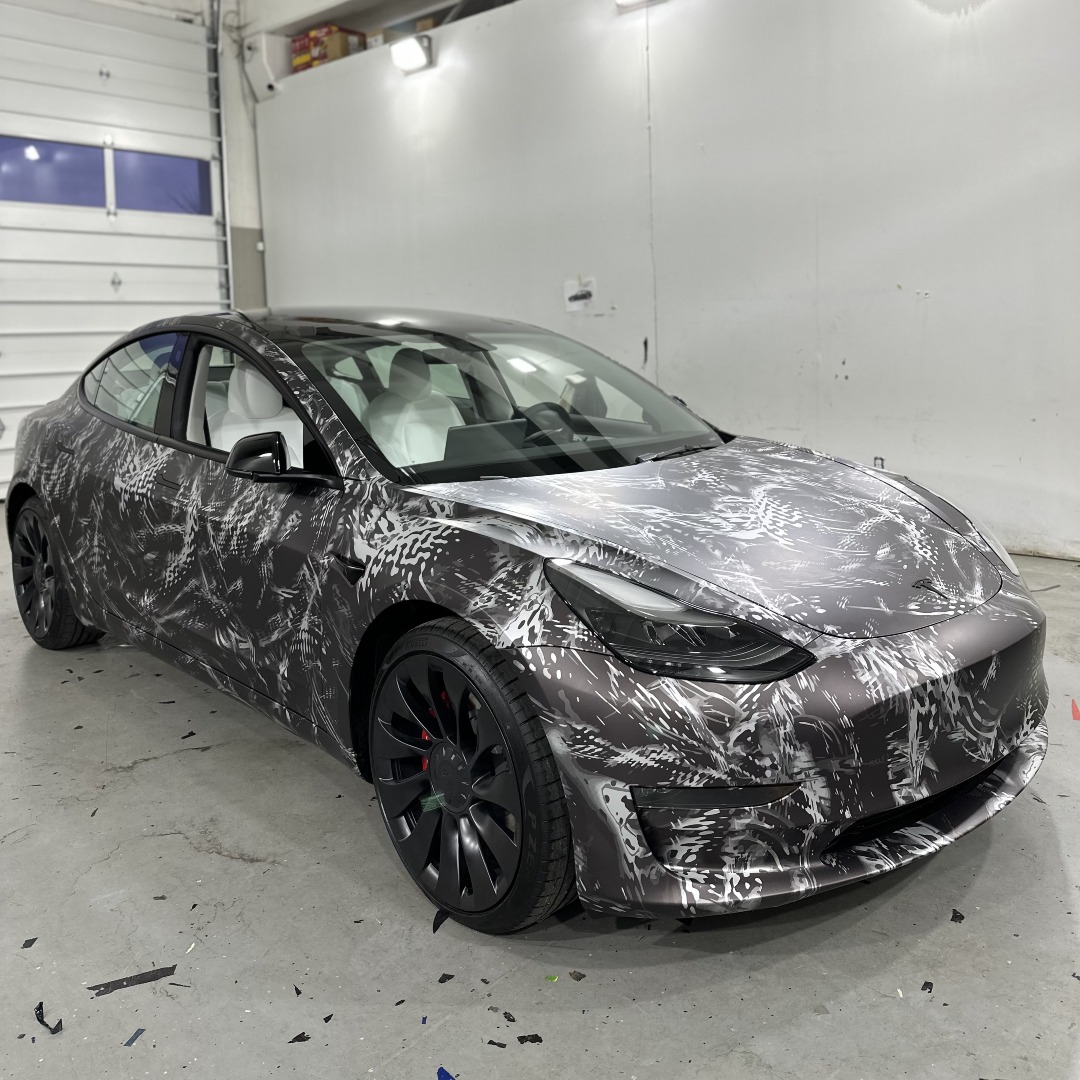 CamoWraps's tweet photo. RELV X3 Medusa Camo brings a bold, modern look to this Tesla Model 3.

Wrapped by @WrapHouseOfficial using durable, high-quality vinyl from CamoWraps.

🛒 Shop @relvcamo at https://t.co/Hp3fttkNKa

#CamoWraps #WrapLife #VinylWrap #CamoWrap #Camouflage #Camo #RELV #CustomWrap https://t.co/1fUFTsbVK5