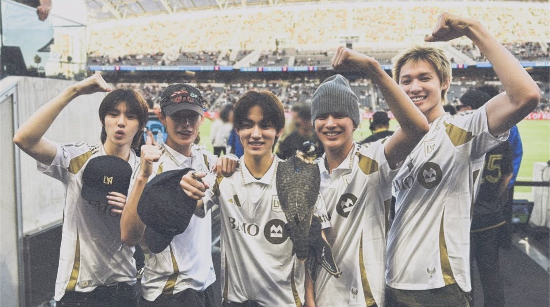 Keomnho's tweet image. ⛶ LAFC  And  Honorable  Falconer  Moment